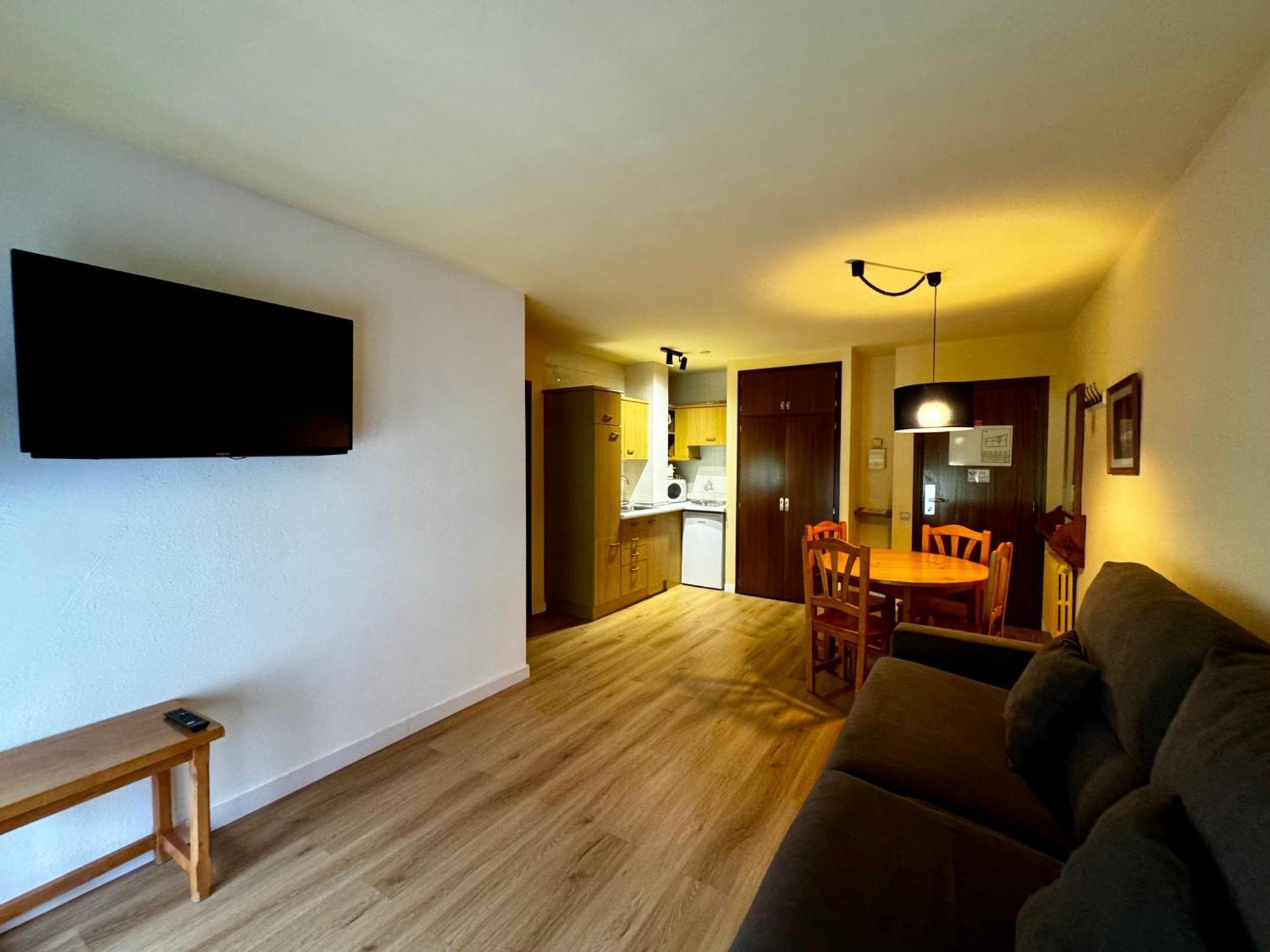 Apartamentos Turisticos Poblado Arinsal Exterior foto